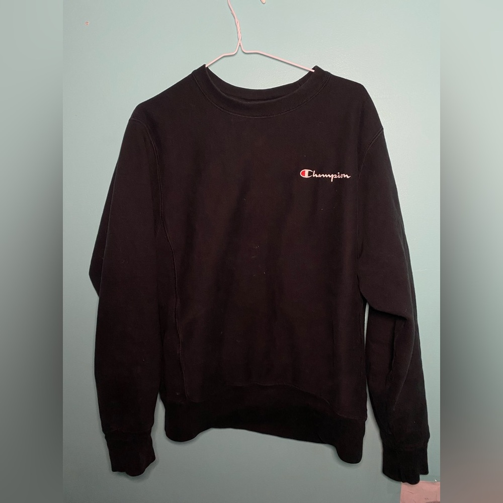 Champion unisex black sweatshirt/crewneck